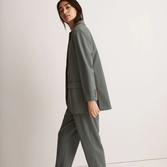 Madewell Oversized Menswear Blazer & Pleated Tapered Pants (Set) - Picture 3 of 12